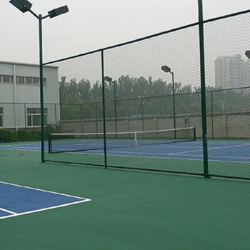 Clôture en maille pour court de tennis